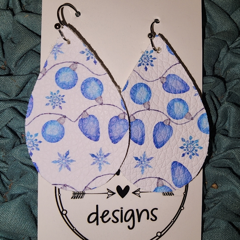 Christmas Bulb Earrings Blue Bulbs by OWG Designs